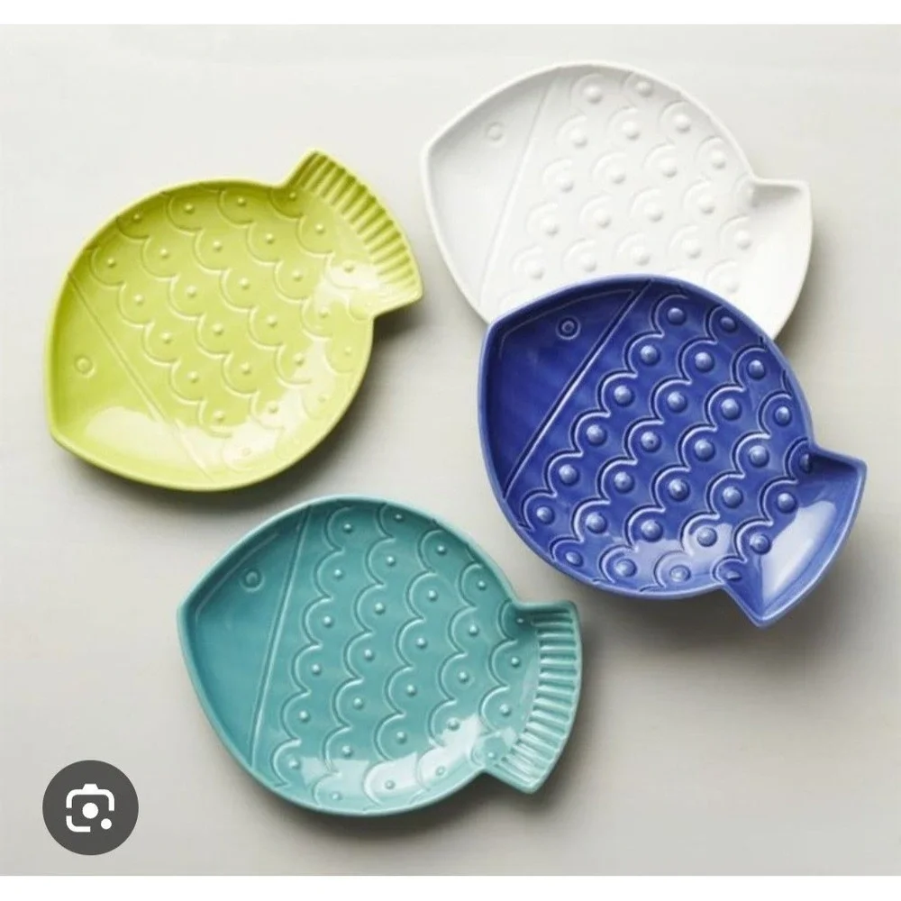 Crate And Barrel Fish 8.5